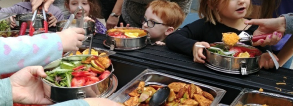 Loughborough Public School Garden and Salad Bar Program